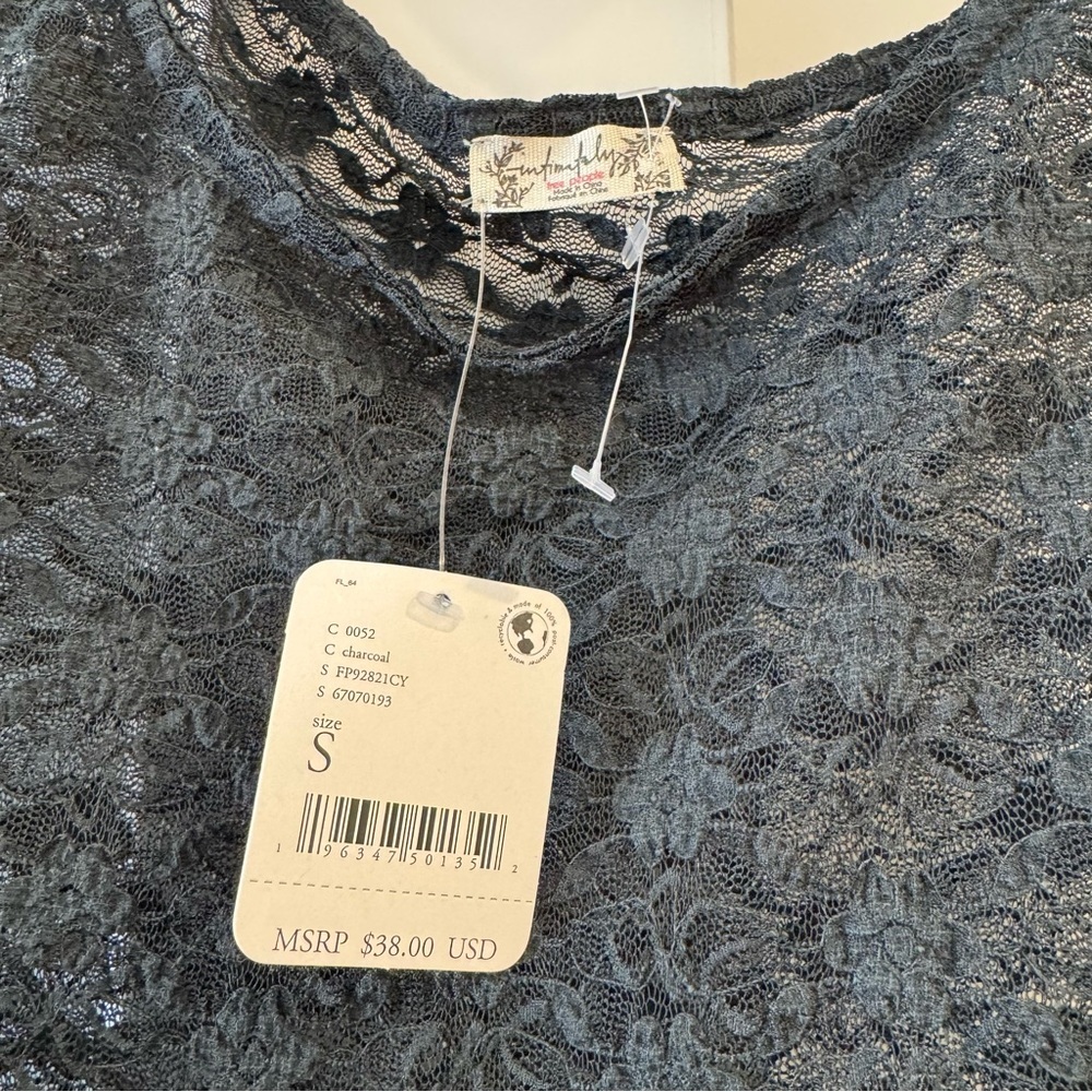 NWT Intimately Free People, Keep It Simple Lace Baby Tee, Charcoal, Size Small - Picture 5 of 10